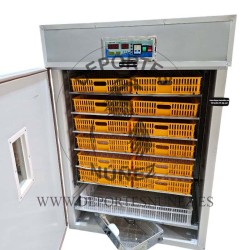 INCUBADORA INDUSTRIAL PARA 1056 HUEVOS